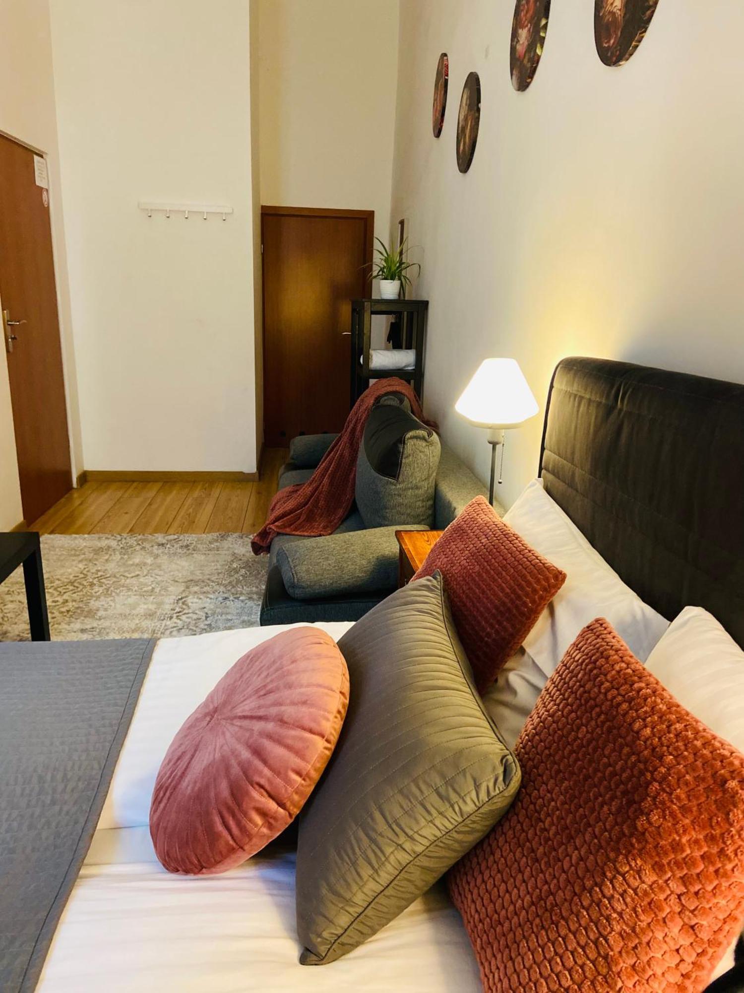 Krakow Apartments & Rooms מראה חיצוני תמונה